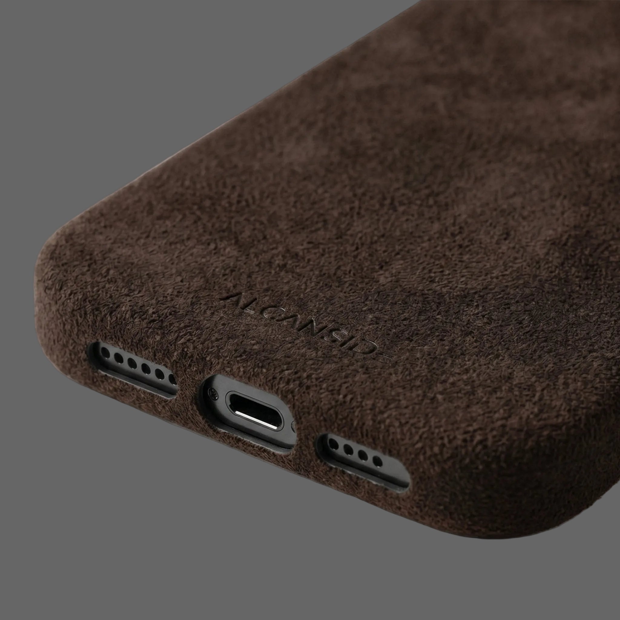 iPhone 17e - Alcantara Case - Chocolate Brown